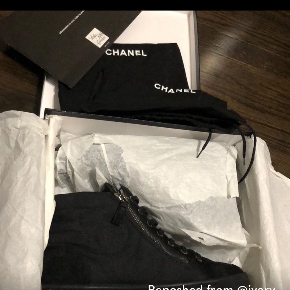Chanel Sneaker Size 40 Dust Bag Not Available